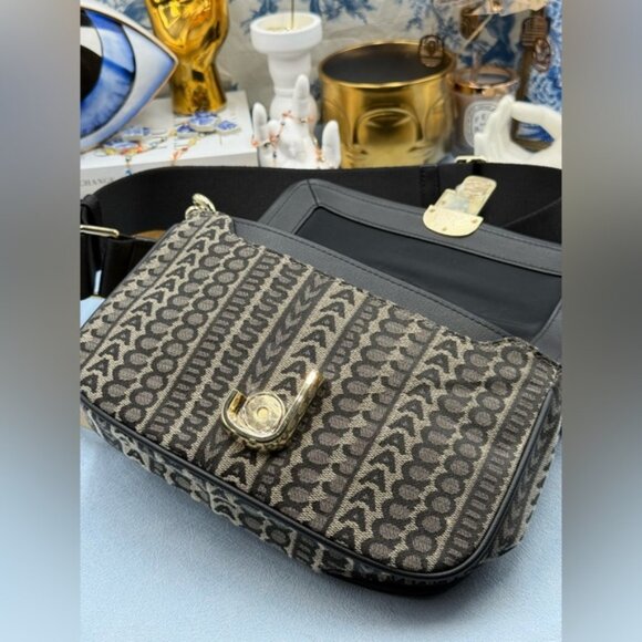 🆕 MARC JACOBS 🧿 NWT The Monogram J Marc Chain Satchel Shoulder Bag, Navy - Picture 10 of 15